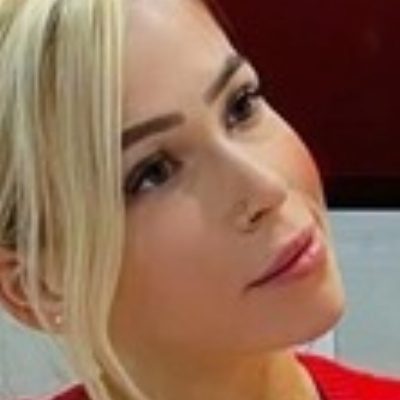 Mia, Münster, blond