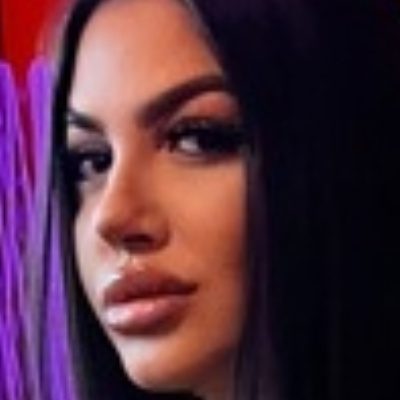Selena, München, schwarz