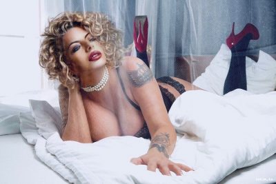 BEA, Düsseldorf, blond