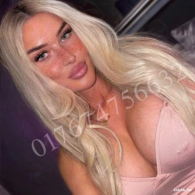 Annika, Berlin, blond