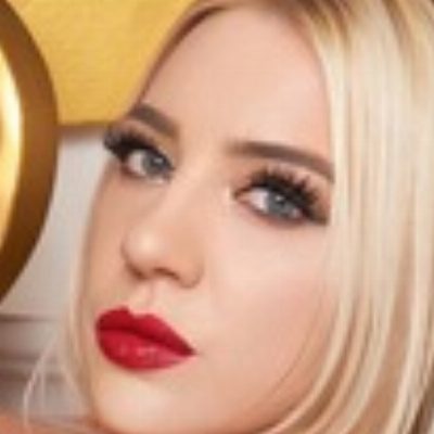 JACQUELINE, München, blond