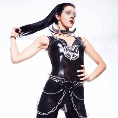 Livia, Hamburg, schwarz