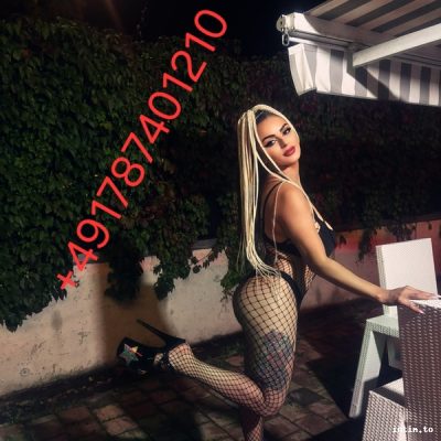 Mona, Fellbach, blond