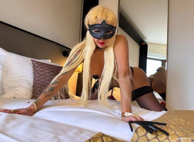 Pamela, Remscheid, blond