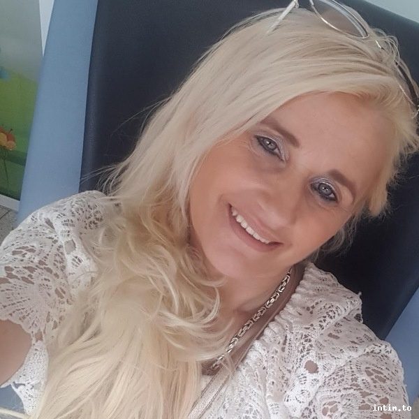 Riki, Freital, blond