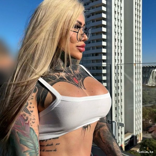 TS Tiffani, Frankfurt am Main, blond