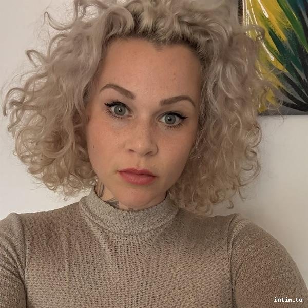 Emma, München, blond